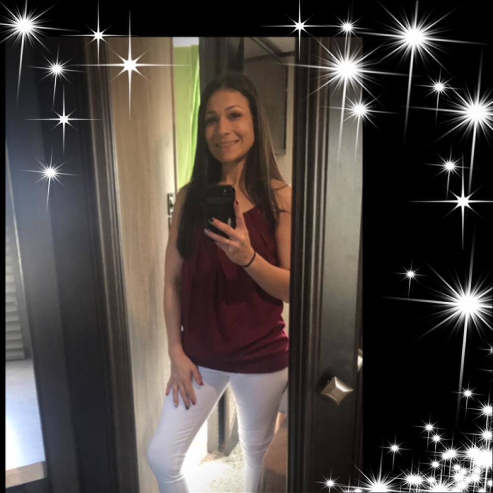 Meet your Posher, Olivia